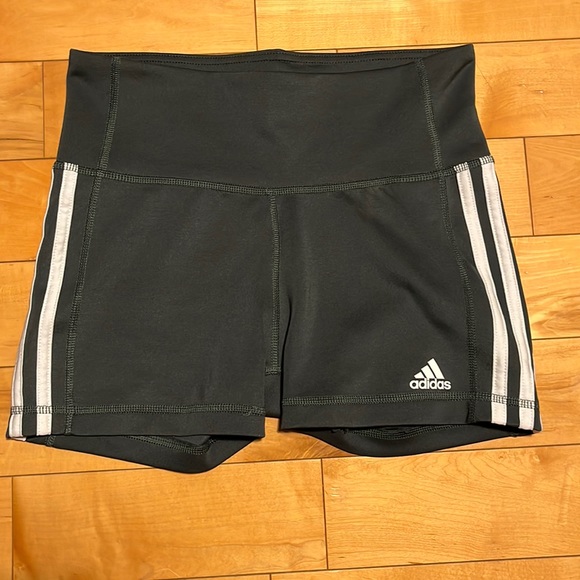 adidas biker shorts - Picture 1 of 3